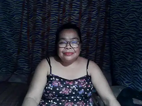 Snapshot of cris_tita chatting on 24, 2, 2026 cris tita online show from 24, 2, 2026