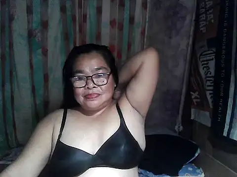 Snapshot of cris_tita chatting on 18, 3, 2026 cris tita online show from 18, 3, 2026