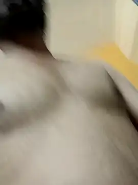 puneriboy32 online show from 3, 10, 2025