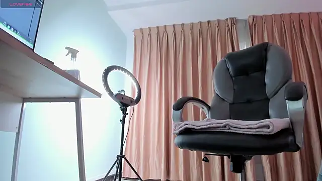 Scarlett  Cooper   online show from 13, 2, 2026