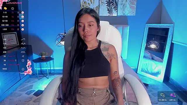 Juliieta Evans online show from 25, 10, 2025