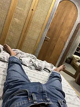 HenryLee1983-cums online show from 5, 10, 2025