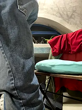 HenryLee1983-cums online show from 6, 10, 2025