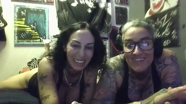inkdhollow1 online show from 6, 5, 2026