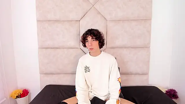 Snapshot of Scaarlett_22_ chatting on 10, 10, 2025 Scaarlett 22  online show from 10, 10, 2025