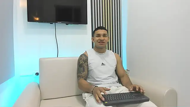 Snapshot of venedic_bull chatting on 2, 10, 2025 venedic bull online show from 2, 10, 2025