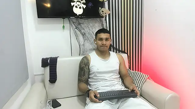 Snapshot of venedic_bull chatting on 30, 10, 2025 venedic bull online show from 30, 10, 2025