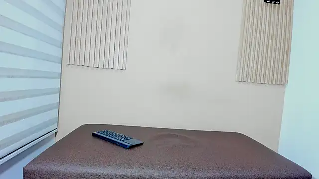 VANESA RUSEFF online show from 5, 10, 2025