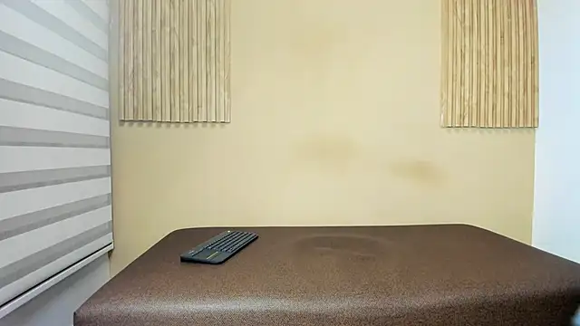 VANESA RUSEFF online show from 18, 10, 2025