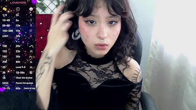 Lia Carter  online show from 16, 1, 2026