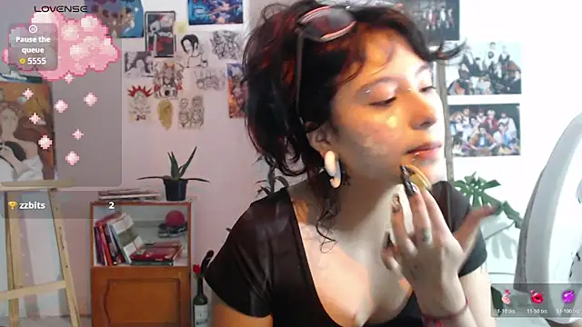 Lia Carter  online show from 27, 4, 2026
