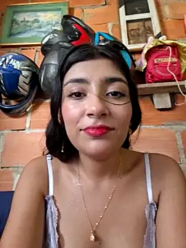 Sweed-virgin-pussy online show from 30, 7, 2026