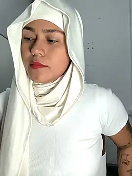 Nadia hasbun online show from 2, 10, 2025