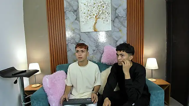 VERY HOT GUYS online show from 13, 2, 2026