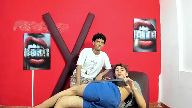VERY HOT GUYS online show from 15, 4, 2026