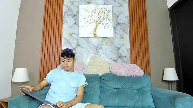 VERY HOT GUYS online show from 9, 5, 2026