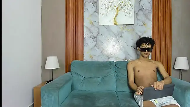VERY HOT GUYS online show from 29, 5, 2026