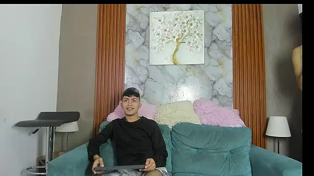 VERY HOT GUYS online show from 3, 6, 2026