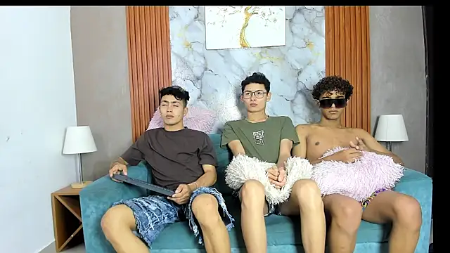 VERY HOT GUYS online show from 18, 6, 2026
