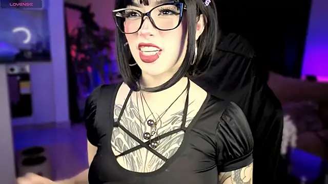 VanessaBlackrose online show from 18, 5, 2026