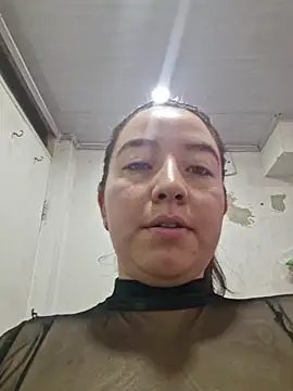 annyaparis online show from 8, 11, 2025