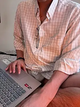 LiamMyst online show from 4, 11, 2025