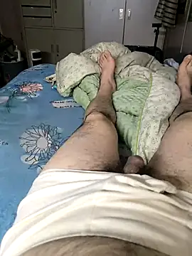 Snapshot of han515319 chatting on 28, 3, 2026 han515319 online show from 28, 3, 2026