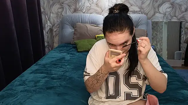 Snapshot of Mary_12 chatting on 9, 10, 2025 Mary 12 online show from 9, 10, 2025