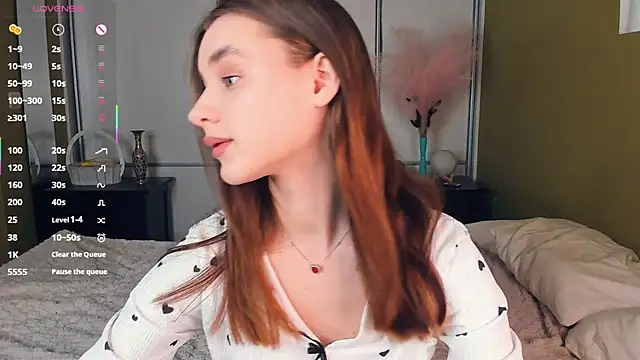 JinnyMcie online show from 10, 5, 2026
