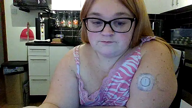 Curvy-AmyX online show from 15, 10, 2025