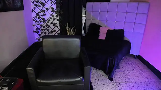 sara goddex online show from 10, 10, 2025