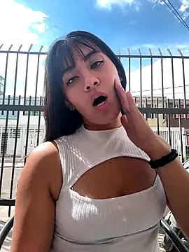 LunaMartinez Pink online show from 9, 10, 2025