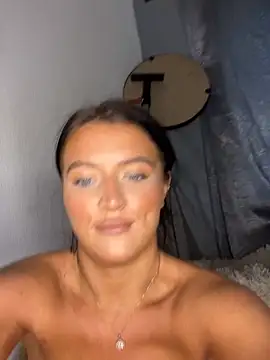 LolaReaX online show from 15, 4, 2026