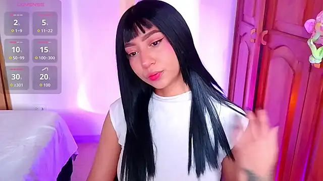 Snapshot of emma_web_ chatting on 7, 10, 2025 emma web  online show from 7, 10, 2025