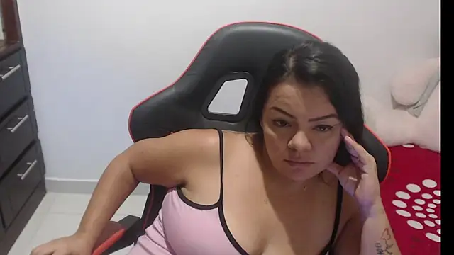 emily sexxx online show from 14, 7, 2026