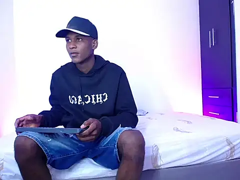 TITAN SEX333 online show from 6, 10, 2025