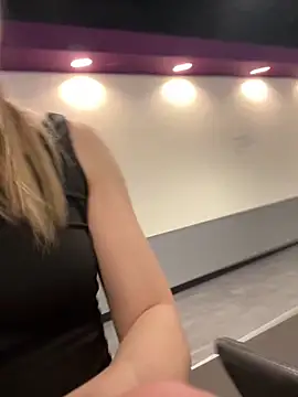 Snapshot of AmberLustXXX chatting on 3, 4, 2026 AmberLustXXX online show from 3, 4, 2026