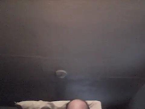 Snapshot of crazyheratic8 chatting on 4, 12, 2025 crazyheratic8 online show from 4, 12, 2025