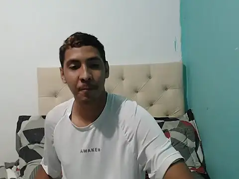 Kiarayalex online show from 5, 10, 2025