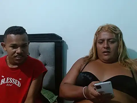 Kiarayalex online show from 15, 10, 2025