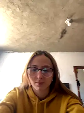 imariahot online show from 15, 10, 2025