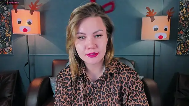 Snapshot of AriaEven chatting on 23, 12, 2025 AriaEven online show from 23, 12, 2025