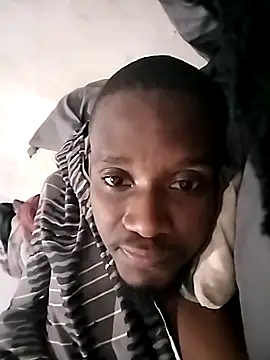 Snapshot of Thabisomgaga1 chatting on 13, 1, 2026 Thabisomgaga1 online show from 13, 1, 2026