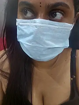 Dheronika sweetie online show from 15, 3, 2026