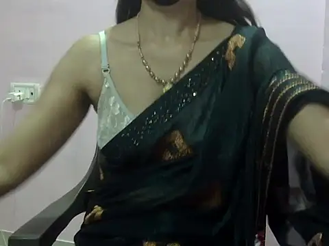 Laila Cute online show from 14, 4, 2026