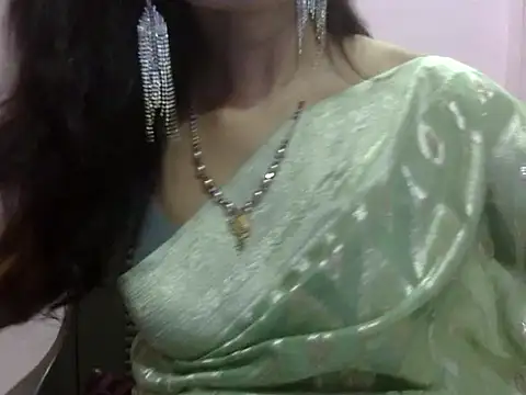 Laila Cute online show from 4, 7, 2026