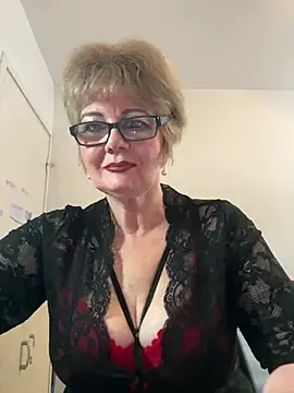 BoloshkaBlonda online show from 4, 2, 2026