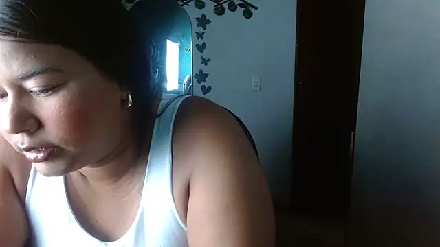 Ebony luna online show from 1, 5, 2026