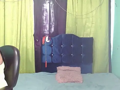 Ebony luna online show from 7, 5, 2026