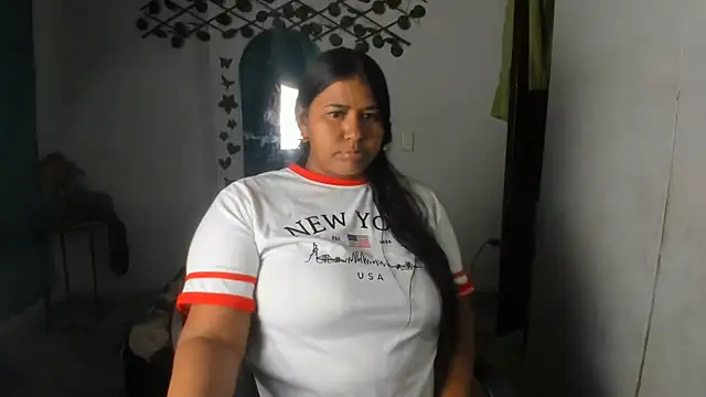 Ebony luna online show from 1, 7, 2026
